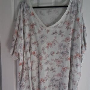 torrid Cream Floral V-Neck Tunic with Pink & Blue Print